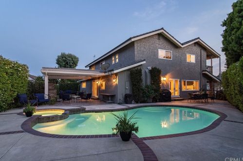 4237 Sussex Cir, Cypress CA  90630-2742 exterior