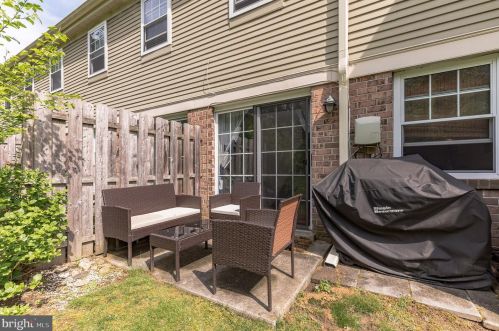 17 Yorktown Ct, Blue Bell PA 19422-2521 exterior