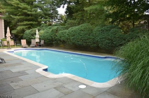 148 Lookout Rd, Mountain Lakes, NJ 07046-1212