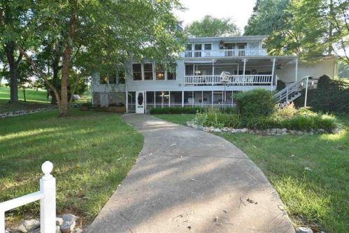 660 Blue Springs Blvd, Golden Pond, KY 42211-8767