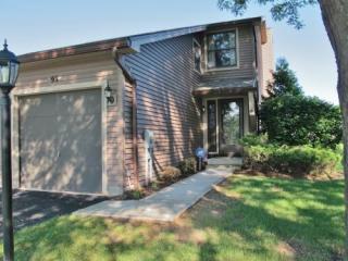 93 Devonshire Cir, Penfield, NY 14526-2664