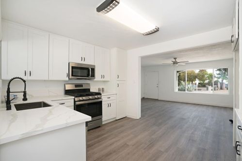 117 Nevada Ave, Vista, CA 92084-5030