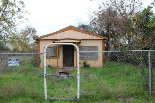 310 Shilling Ave, Lathrop, CA 95330-8733