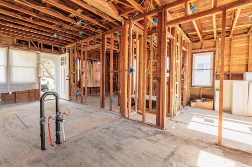 4366 116th St, Hawthorne CA  90250-2327 exterior