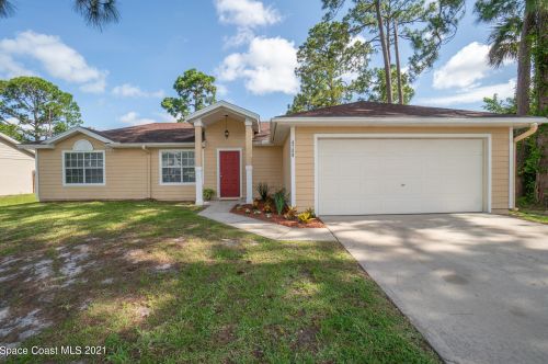 4760 Byron St, Cocoa, FL 32927-3311