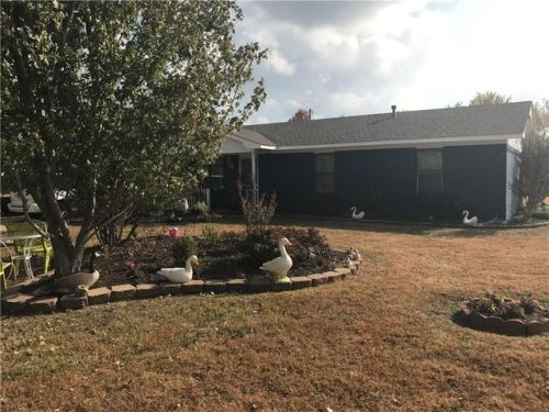 107 Pheasant Dr, Fayetteville, AR 72730-3040
