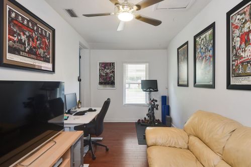 1613 Crystal Lake Ave, Orlando FL  32806-4823 exterior