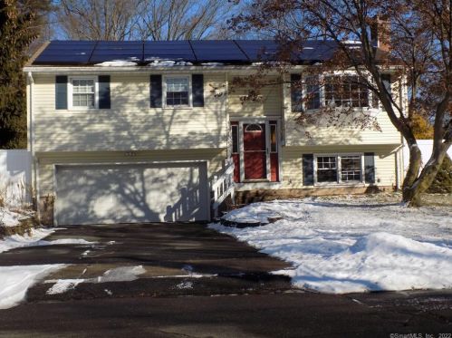 59 Gayle Dr, Bristol, CT 06010-5310