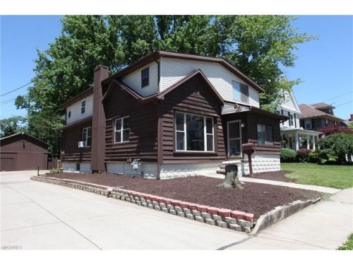 645 Tenney Ave, Vermilion, OH 44001-2254
