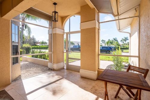 113 Saint James Way, Naples FL  34104-6712 exterior