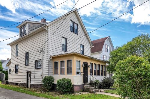 936 Maryland Ave, New Castle, PA 16101-4406