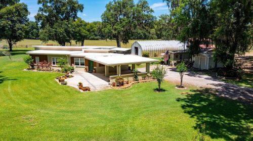 10710 Mcintosh Rd, Thonotosassa, FL 33592-3945
