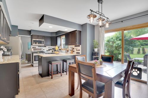 4722 Fairway Dr, Waterford WI  53185-3370 exterior