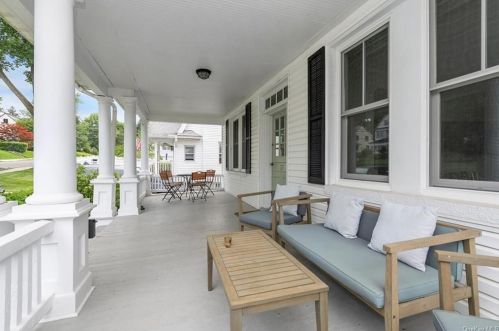 57 Parcot Ave, New Rochelle, NY 10801-1210
