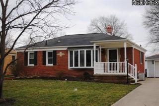 37595 Lake Dr, Avon, OH 44011-1135