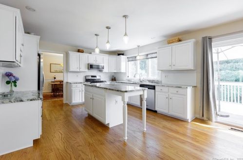 106 Mirey Dam Rd, Waterbury, CT 06762-1421
