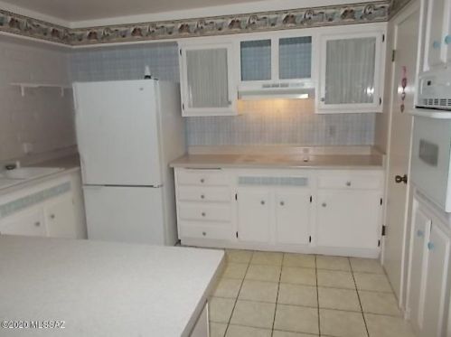 219 Las Granadas, Green Valley, AZ 85614-2233