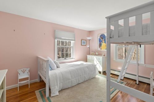 27 Sheffield Rd, Boxford MA  01921-1905 exterior