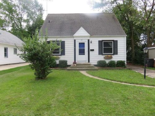337 Palmer St, Waukesha, WI 53188-2417