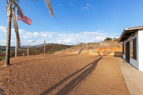 4539 Alpine, Alpine CA  91901-2110 exterior