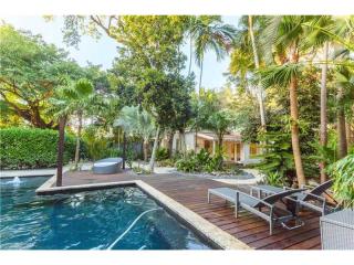 87 18th Rd, Miami, FL 33129-1502