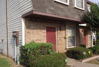 650 Collins St, Denton TX  76201-7172 exterior