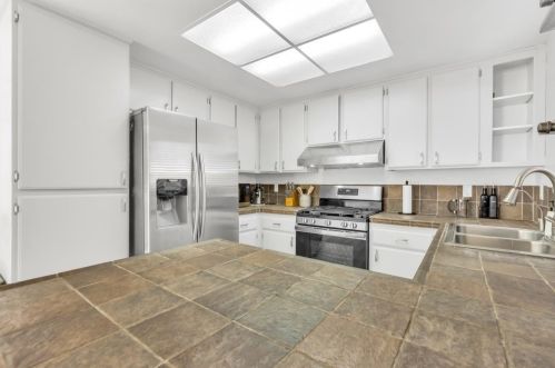 221 Jubilee Way, Rio Linda CA  95673-3326 exterior