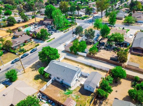 9659 Primrose Dr, Riverside CA 92503-4277 exterior