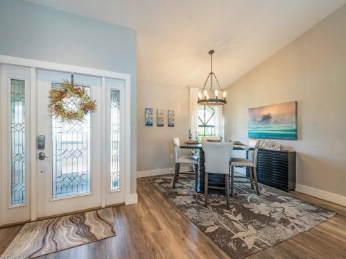 18013 Royal Tree Pkwy, Naples FL  34114-8941 exterior