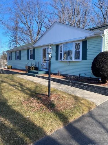 164 Mechanic St, Bristol, CT 06010-5429