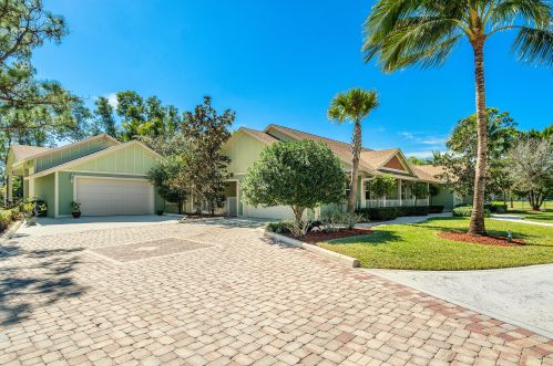 17810 93rd Rd, Town Of Loxahatchee Groves, FL 33470-2611