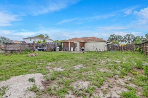321 18th St, Naples FL  34117-9431 exterior