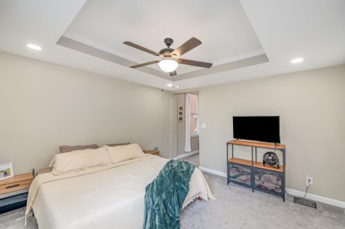 906 Greenup St, Covington KY  41011-3212 exterior