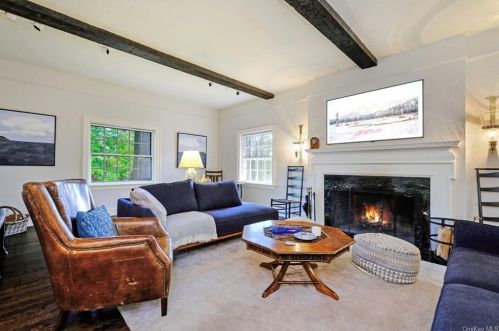 4 Inningwood Rd, Crotonville NY  10562-2204 exterior