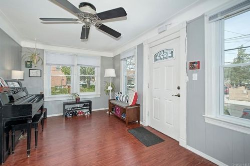 2914 Coddington Ave, Bronx, NY 10461-5909