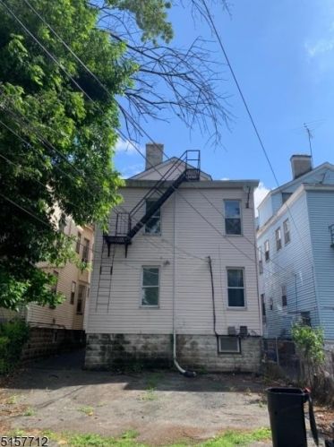 445 Park Ave, East Orange, NJ 07017-2506
