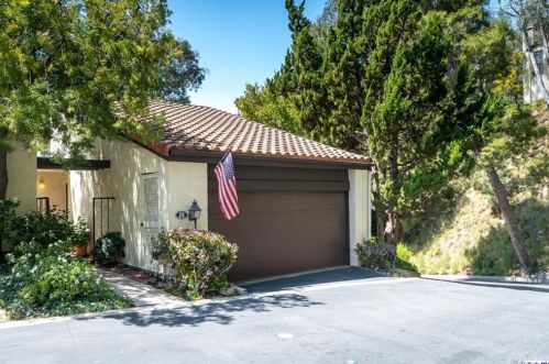 24 Aller Ct, Glendale, CA 91206-1701