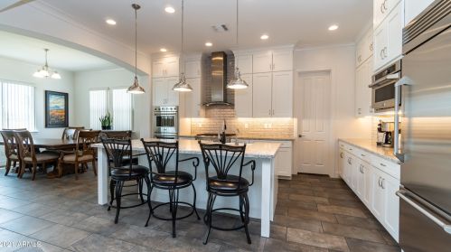 7544 Peppertree Dr, Gilbert AZ  85298 exterior