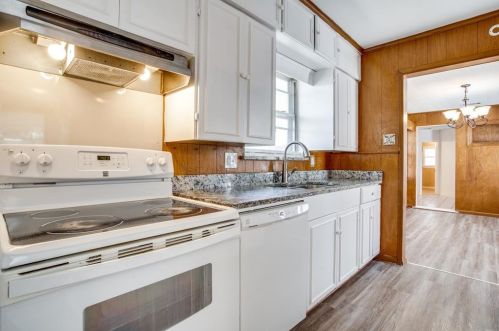 1710 Elmwood Blvd, Dallas TX  75224-1003 exterior