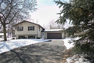 16859 Glencoe Ct, Lakeville, MN 55044-9037