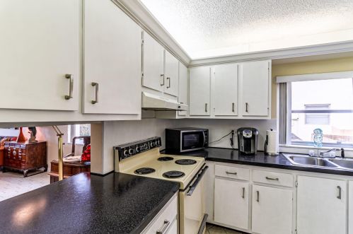 13769 Date Palm Ct, Delray Beach, FL 33484-1453