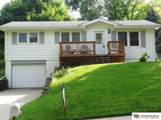 2105 Twinridge Dr, Bellevue, NE 68005-2921