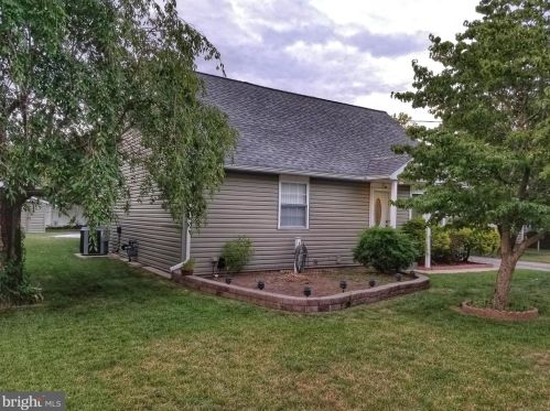 123 Cherokee Dr, Browns Mills, NJ 08015-6253