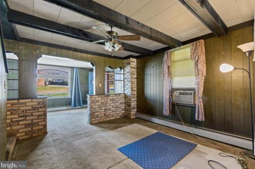 206 Ctr Ave, Dauberville PA  19533-8665 exterior