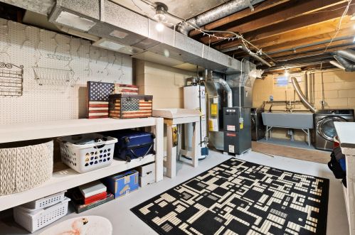 2867 77 St, Milwaukee WI 53222-5016 exterior