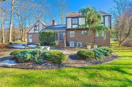 1417 Breakneck Rd, Connellsville PA  15425-6510 exterior