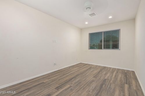 4428 Turquoise Ave, Glendale AZ 85302-1149 exterior