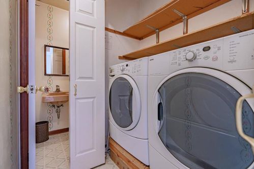 1943 Klines Mill Rd, Breinigsville PA  18031-2230 exterior