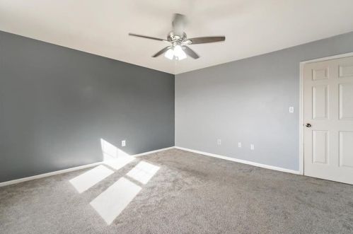 5 Fort Lee Ct, Easton PA  18040-1042 exterior