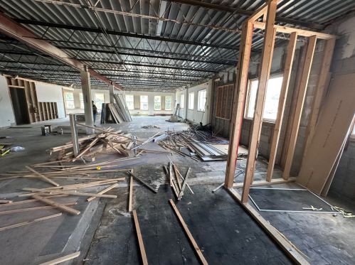 6230 Capitol Dr, Milwaukee WI  53216-2122 exterior